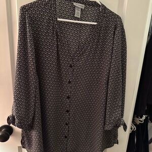 Catherine’s black and white blouse, size 1x